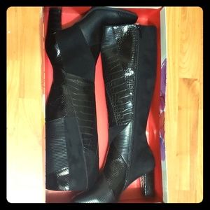 Amelia Grace Venus Multi Black Boots 7½